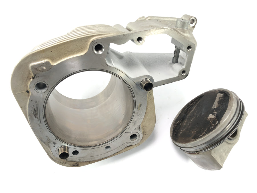 BMW R 1150 R R21 [2003] - Cylinder med stempler til venstre