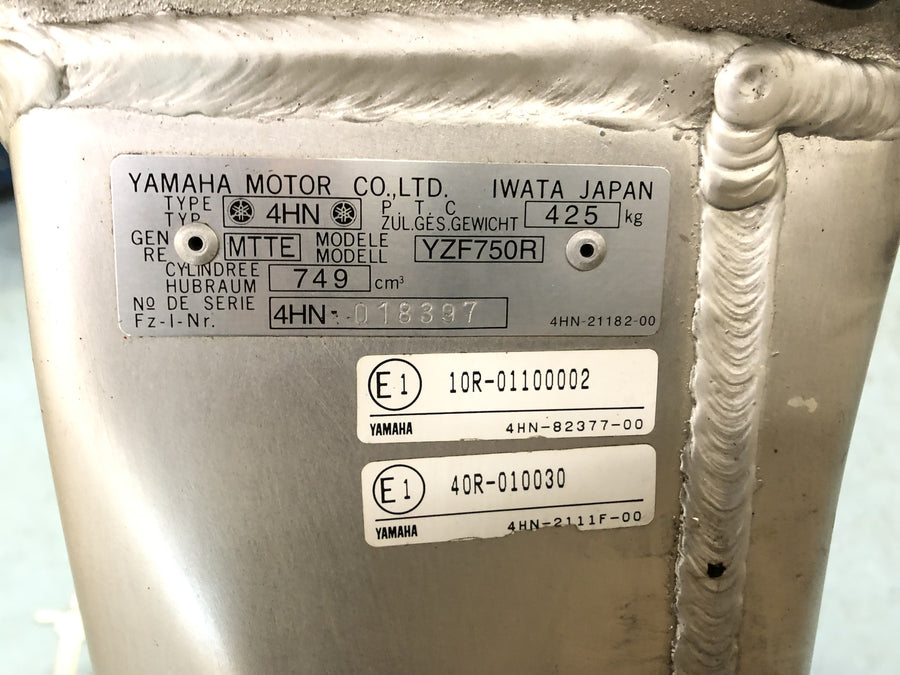 Yamaha YZF 750 R 4HN [1996] - Frame med papirer