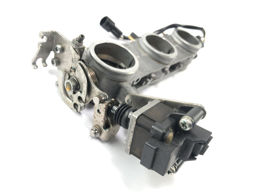 Triumph Sprint St 1050 [2005] - Gassventilinjektion