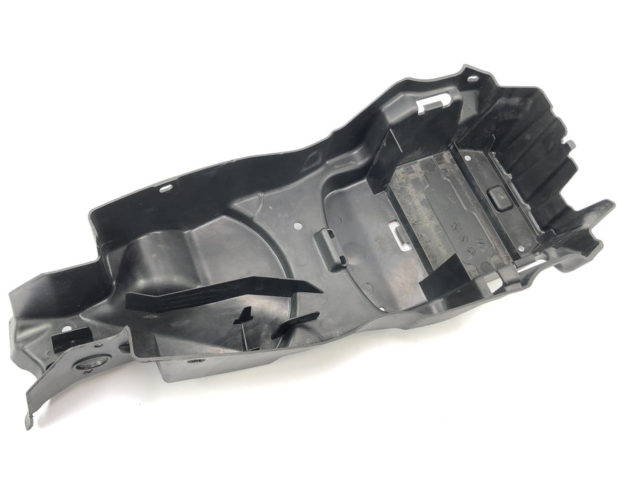 Triumph Street Triple R 675 D67LD [2010] - Interiørbeklædning Beskyttelsesark Inner Fender RAD -dækning bagpå
