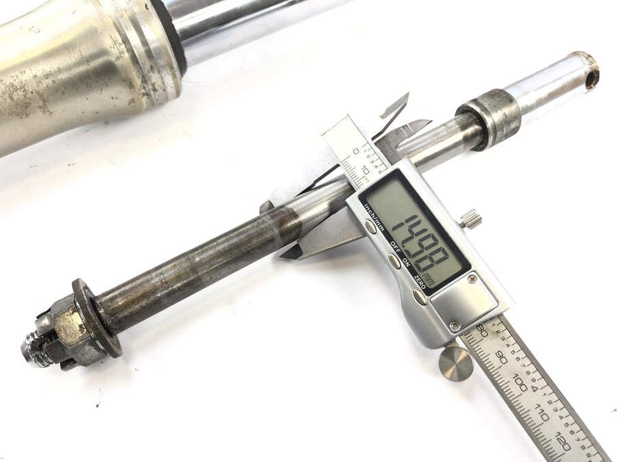 Yamaha XV 750 5G5 [1982] - Fork Telegabel Suspension Fork med akse