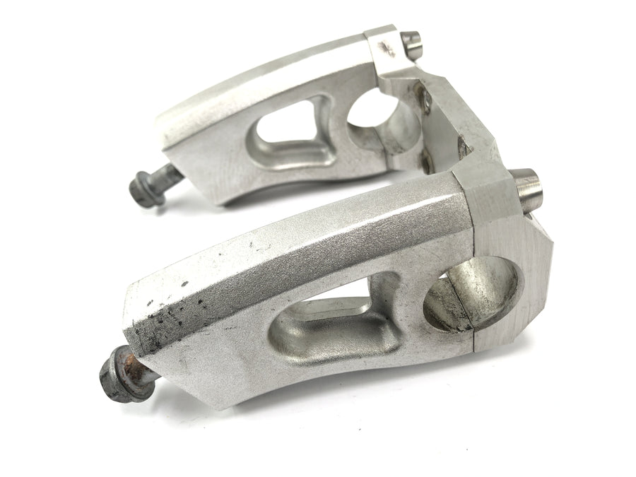 Moto Guzzi Stelvio 1200 4V [2009] - Styret Holder Riser Hovar Stone Chilling Aluminium foran