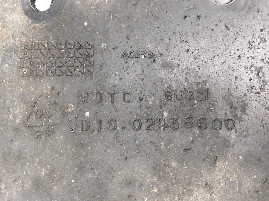 Moto Guzzi V10 Centauro [1998] - Bageste nummerpladeholder stænkskærm