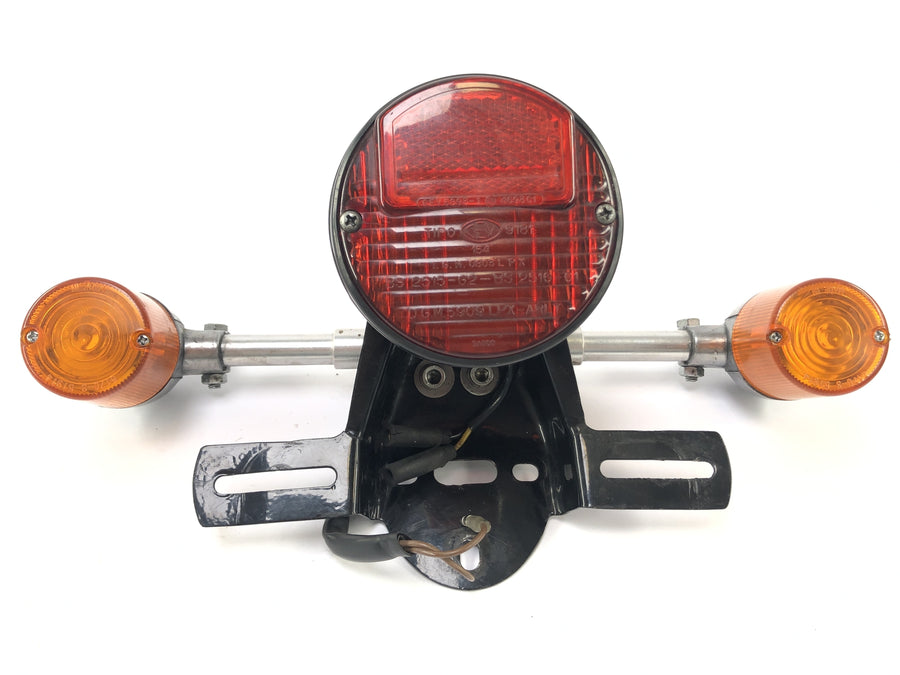 Moto Guzzi V7 Special [1971] - Baglys med indikatorer og nummerpladeoptagelse