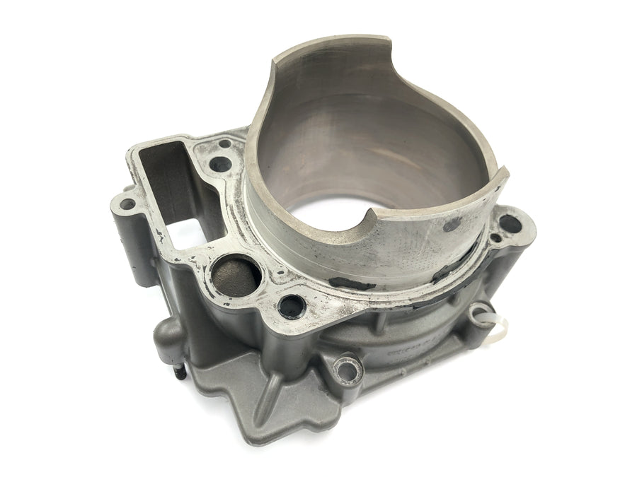 KTM 950 Adventure LC8 [2004] - Cylinder med bageste stempel