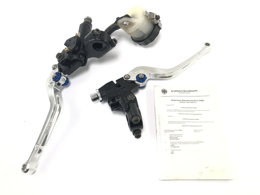 Triumph Sprint St 1050 [2005] - Handbrakepumpe og koblingsmontering med V Trec Lever og Abe