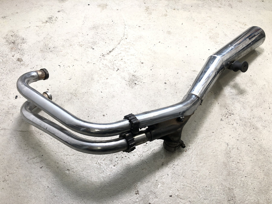 Honda CBX 650 E RC13 [1983] - udstødning af lyddæmper til venstre