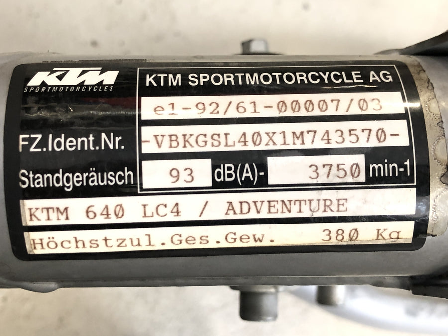 KTM 640 Adventure LC4 [2001] - stel med papirer