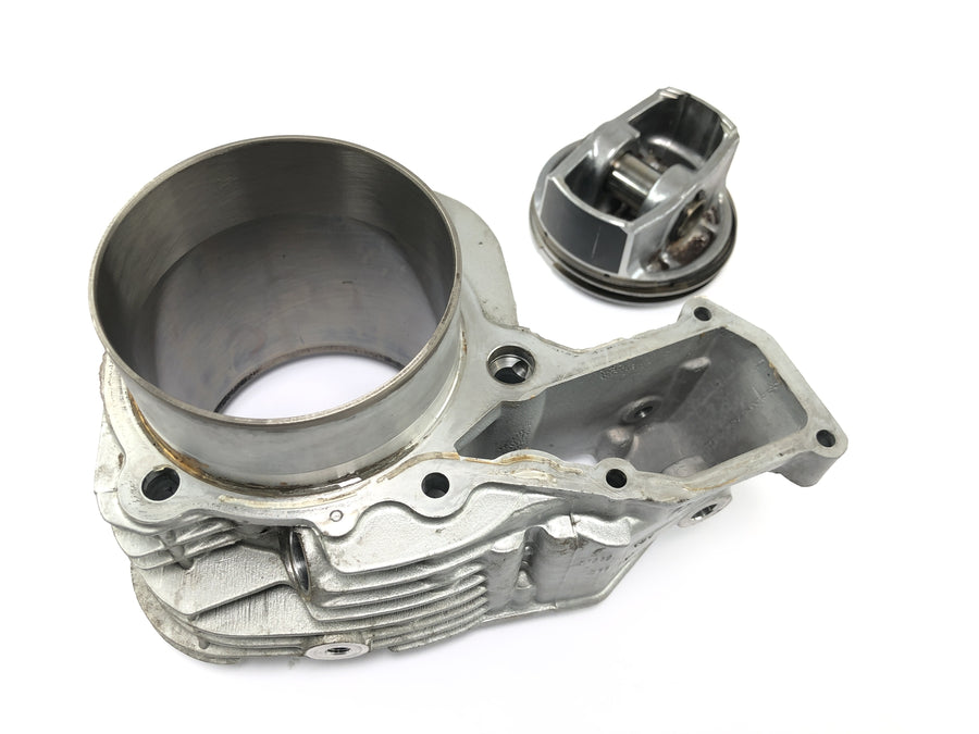 BMW R 1200 R R1ST [2008] - cylinder med stempel til venstre