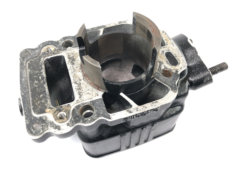 Suzuki RG 250 Gamma GJ21D [1987] - cylinder venstre cylinderforing