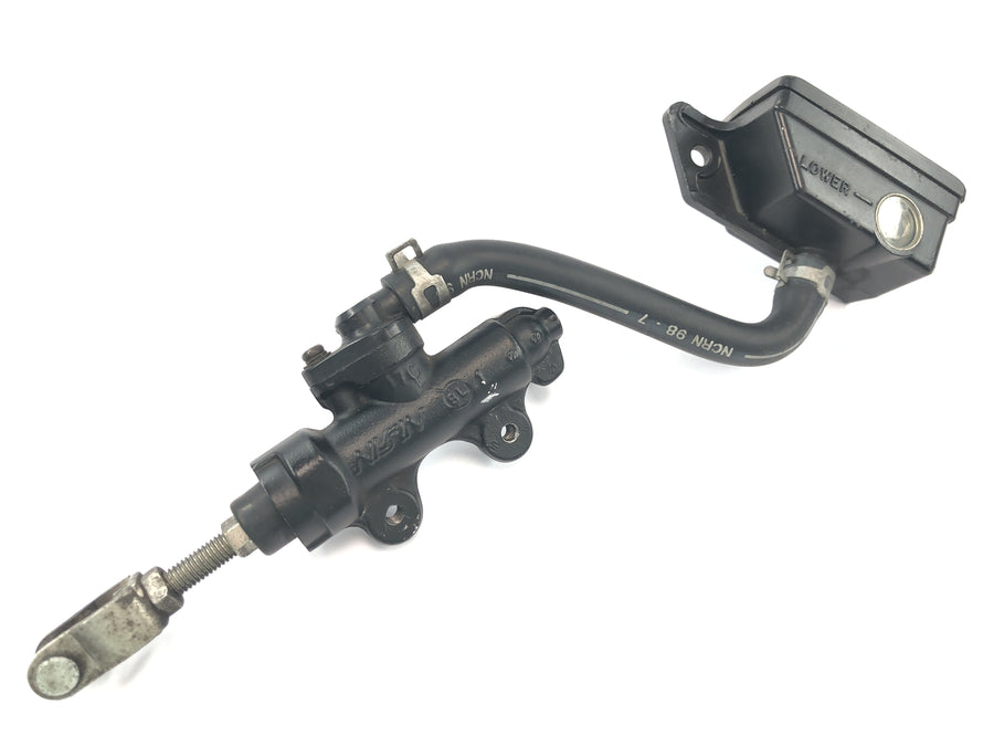 Suzuki Intruder VL 1500 AL [2000] - Hovedcylinder til bagbremsepumpe