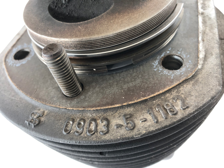 BMW R 100 RT [1979] - Cylinder med stempler til venstre