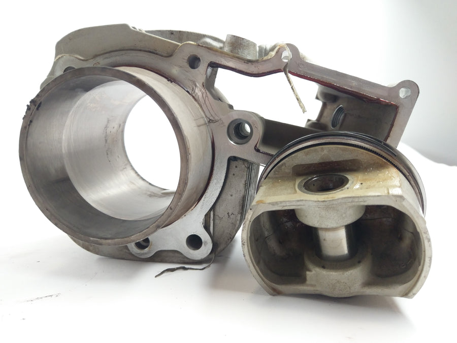 BMW R 850 R 259 [1999] - Cylinder med stempler