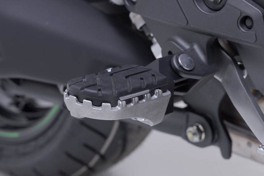 Kawasaki Versys 1100 [2025-2026] - ION fodstøttesæt sølv – billede 1