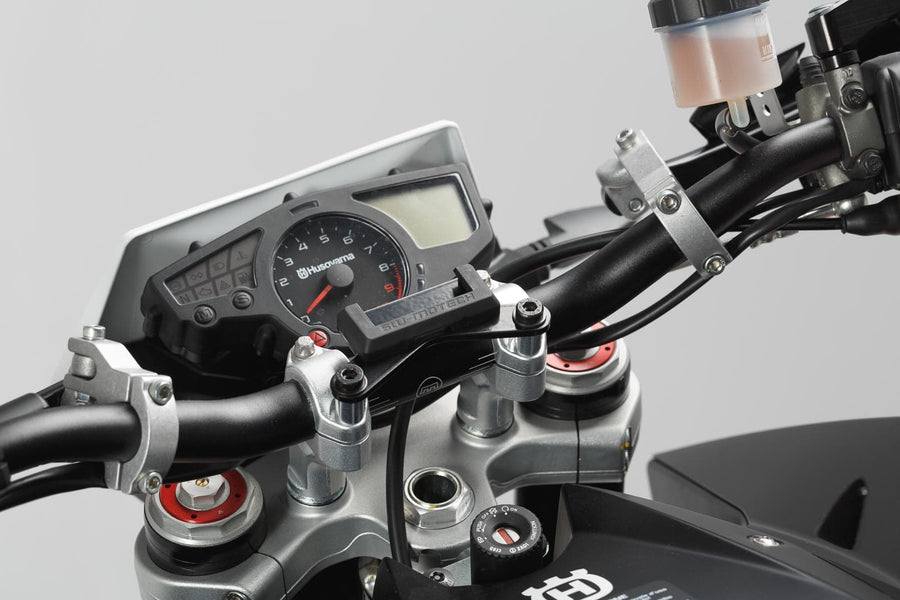 Kawasaki W 800 [2019-2024] - Navi holder på styret – billede 2