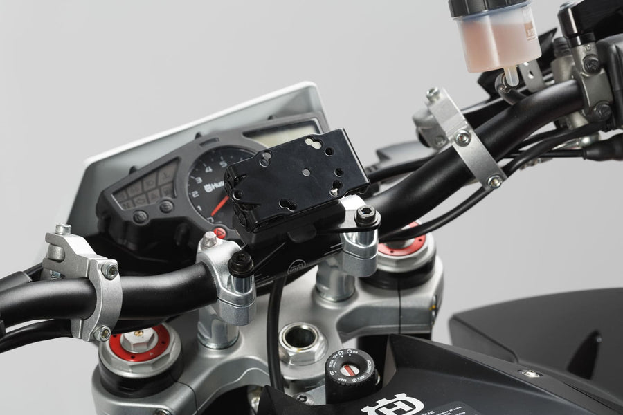 Kawasaki W 800 [2019-2024] - Navi holder på styret – billede 3