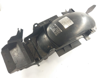 Honda ST 1100 SC26 PAN European [1990] - Interiørbeklædning baghjulsdæksel