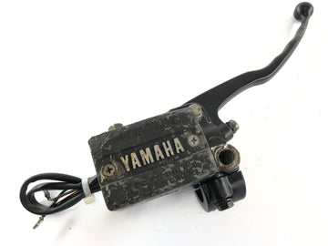 Yamaha XS 650 Type 447 [1975] - Håndbremsepumpe foran