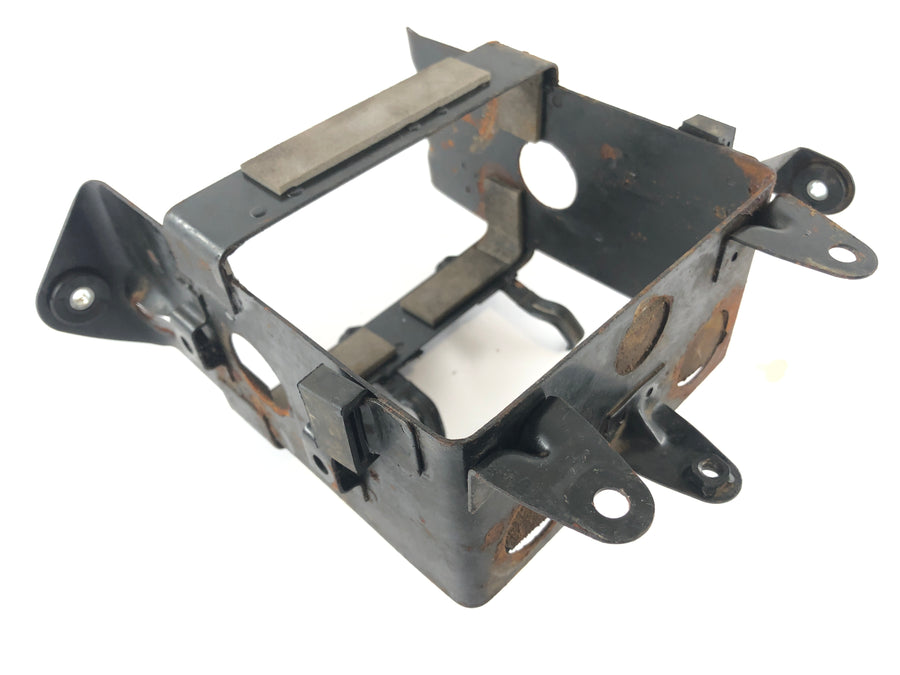 Suzuki DR 750 S SR41B [1988] - Batteri Box Battery Tag