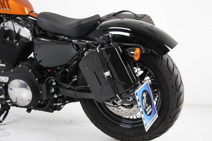 Harley-Davidson Sportster 883 Roadst [2004-2020] -Kanisterudskæring inklusive indehaver