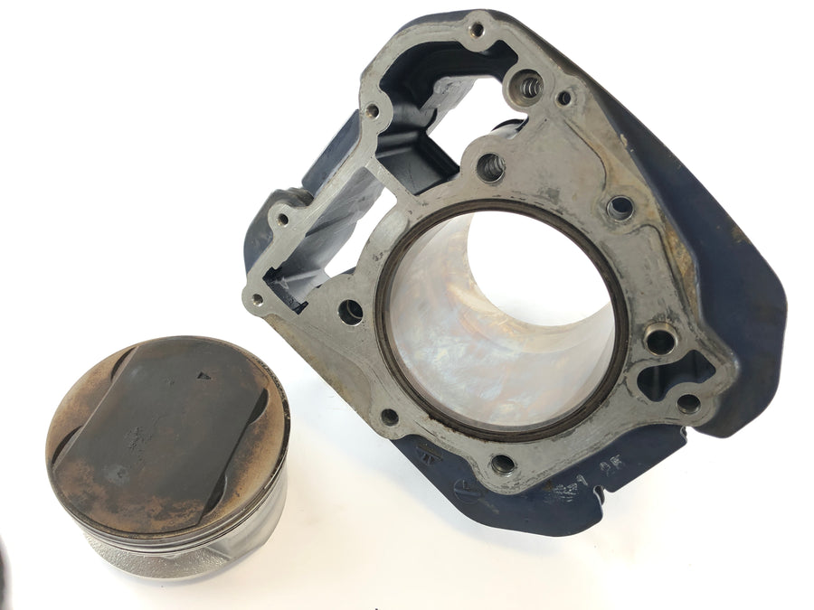 Suzuki Dr 800 S SR42B [1991] - Cylinder med stempler