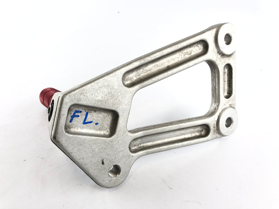 Ducati 888 Strada [1993] - Fodstøtte med hvileholder til venstre