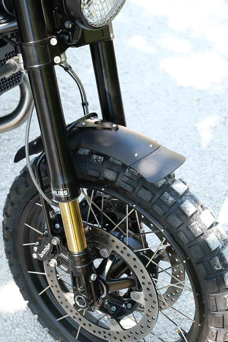 BMW R nineT 1200 Scrambler [2016-2023] - Öhlins USD-Gabelsatz + Einheit Garagenplatten und -füße (Standardhöhe)