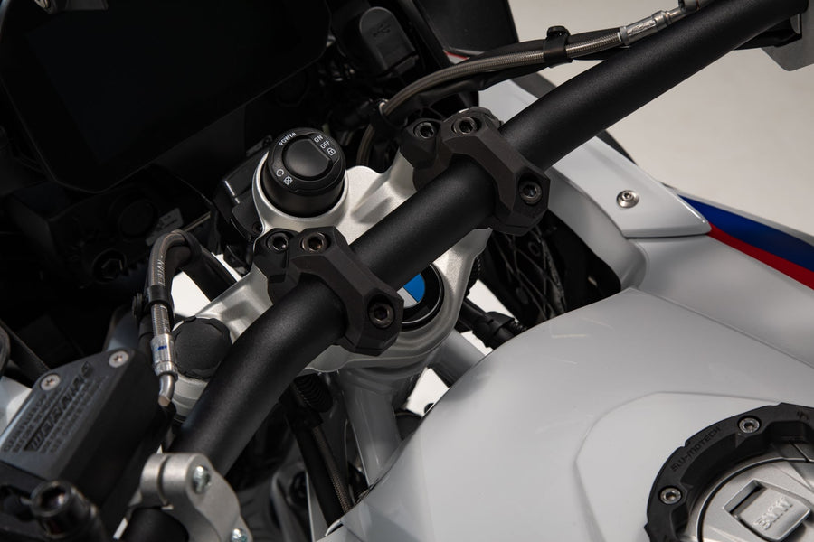 BMW R 1200 GS [2019] - styr flyttet 32 mm opad og 25 mm bagud, sort - billede 3