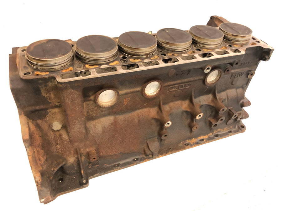 BMW M 535i E28 [1986] - Motorblokcylinder med stempel