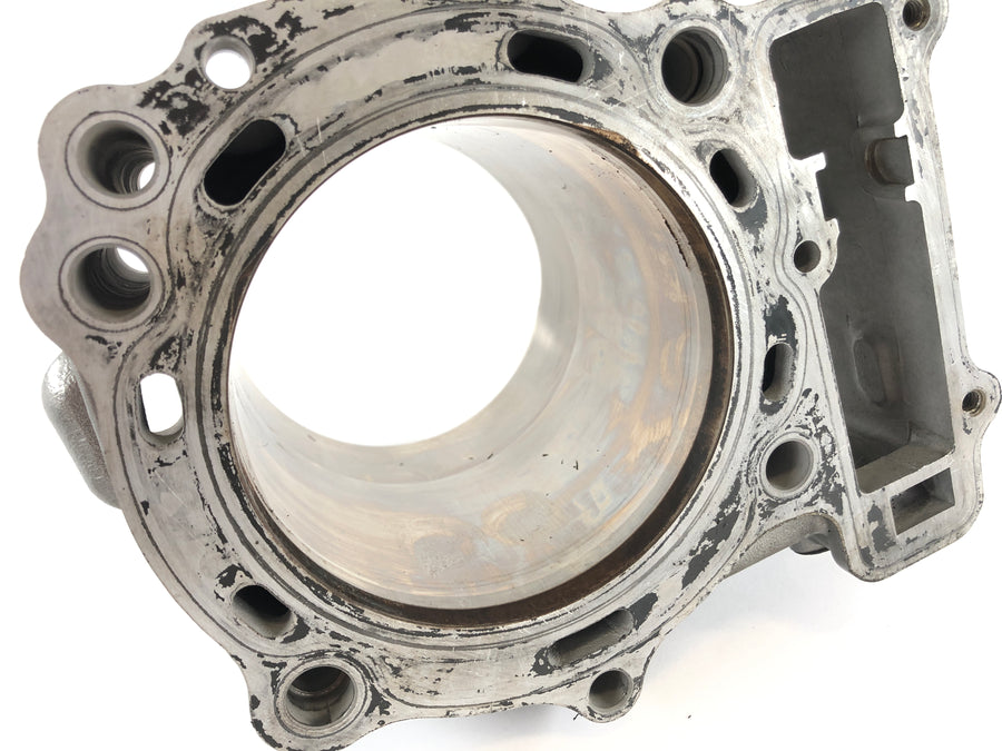 Suzuki DL 1000 V -Strom [2006] - Cylinder med stempler bagpå