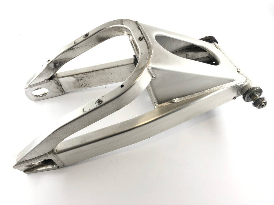 Yamaha YZF R1 RN04 [2000] - Schwinge baghjulsving