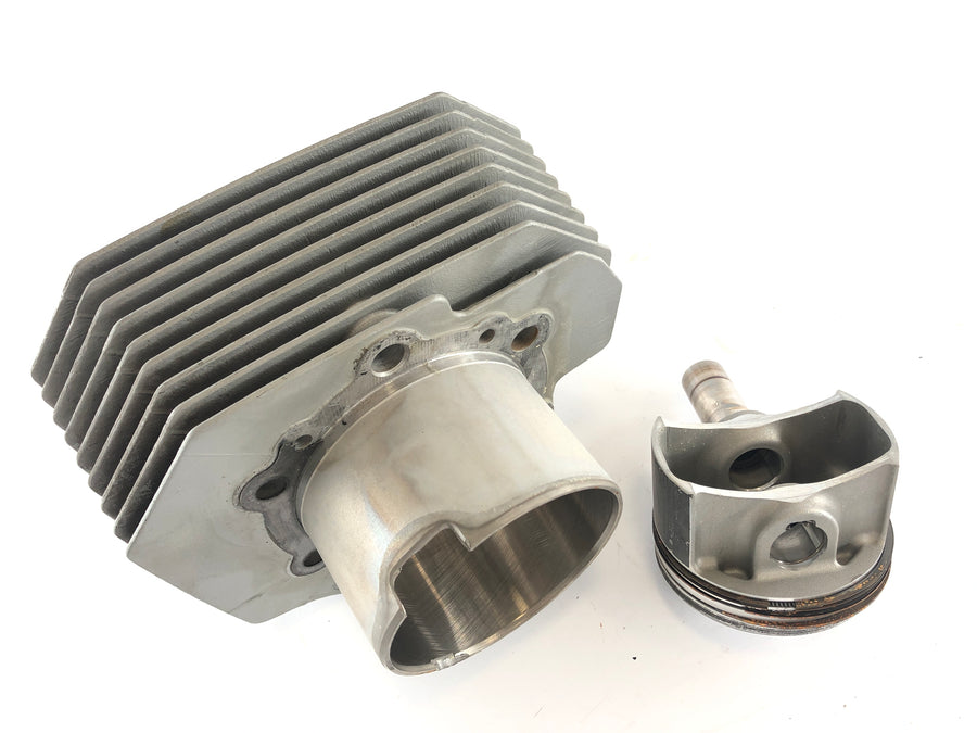 Moto Guzzi v11 [2001] - Cylinder med stempler til venstre