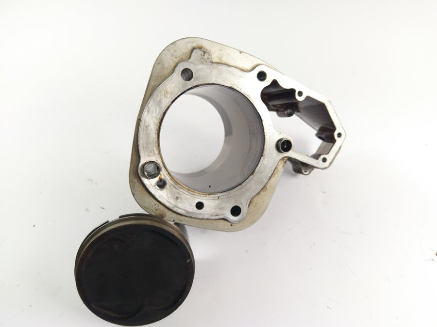BMW R 1100 GS 259 ​​[1994] - Cylinder med stempel