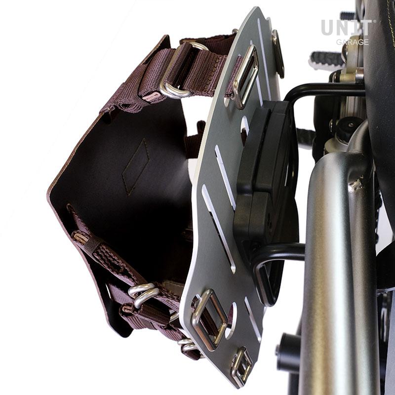 BMW R 1300 GS [2024–2026] - Aluminium-Taschenhalter mit verstellbarer Lederfront und Schnellkupplung + Rahmen links