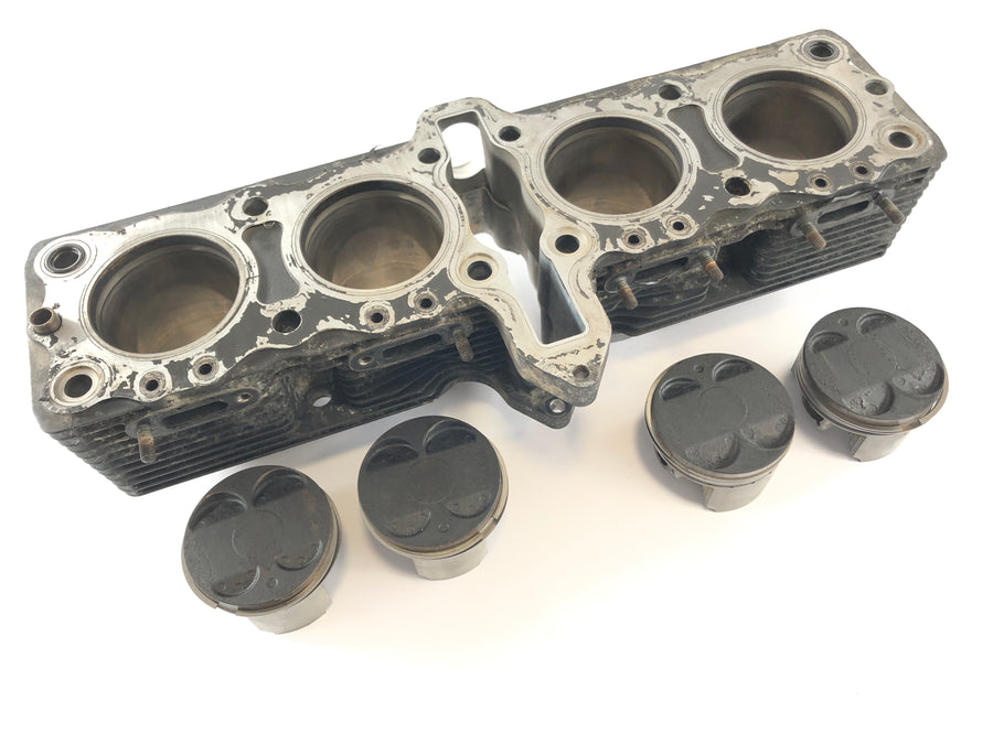 Suzuki Bandit GSF 650 S WVB5 [2005] - Cylinder med stempler