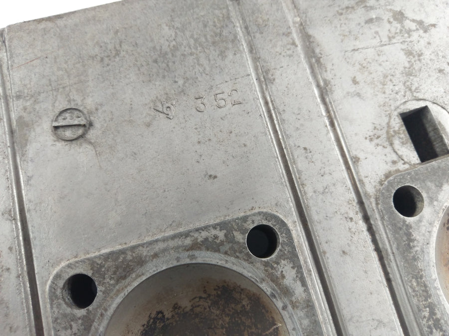 Suzuki GT 550 [1978] - Cylinderhoved