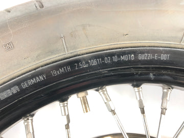 Moto Guzzi Stelvio 1200 8V [2011] - Detaljeret visning af forhjulsfælg hjul