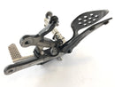 Yamaha YZF R1 RN12 [2005] - Fodstøtte til højre med Holder og Brake Pedal-4