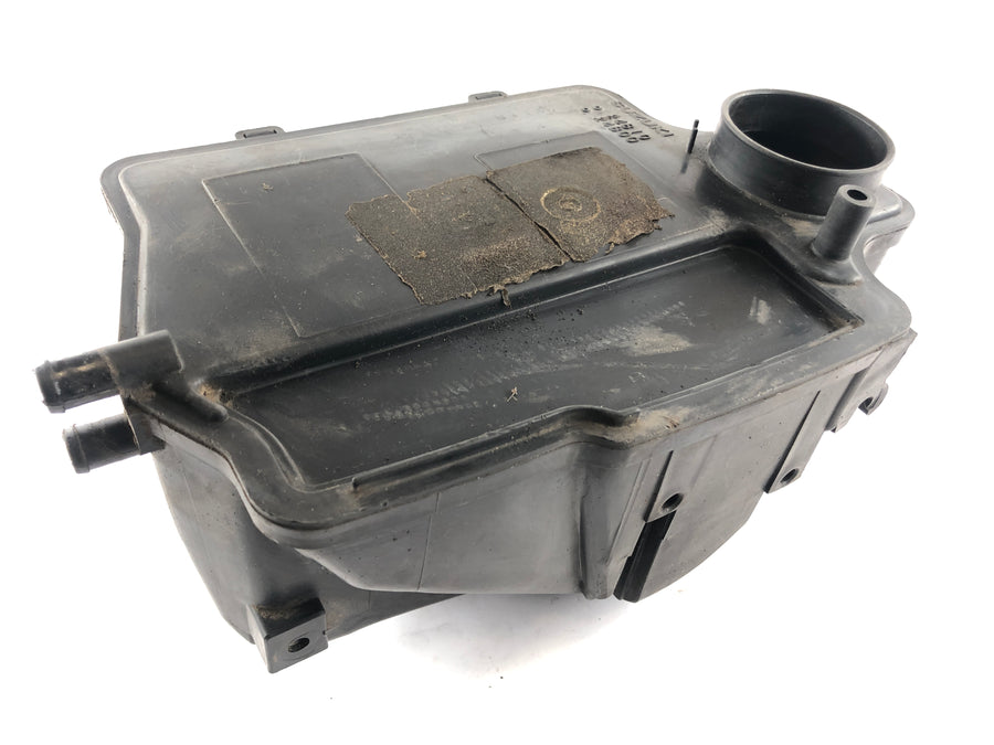 Suzuki LS 650 NP41B [1990] - LID Air Filter Box Airbox