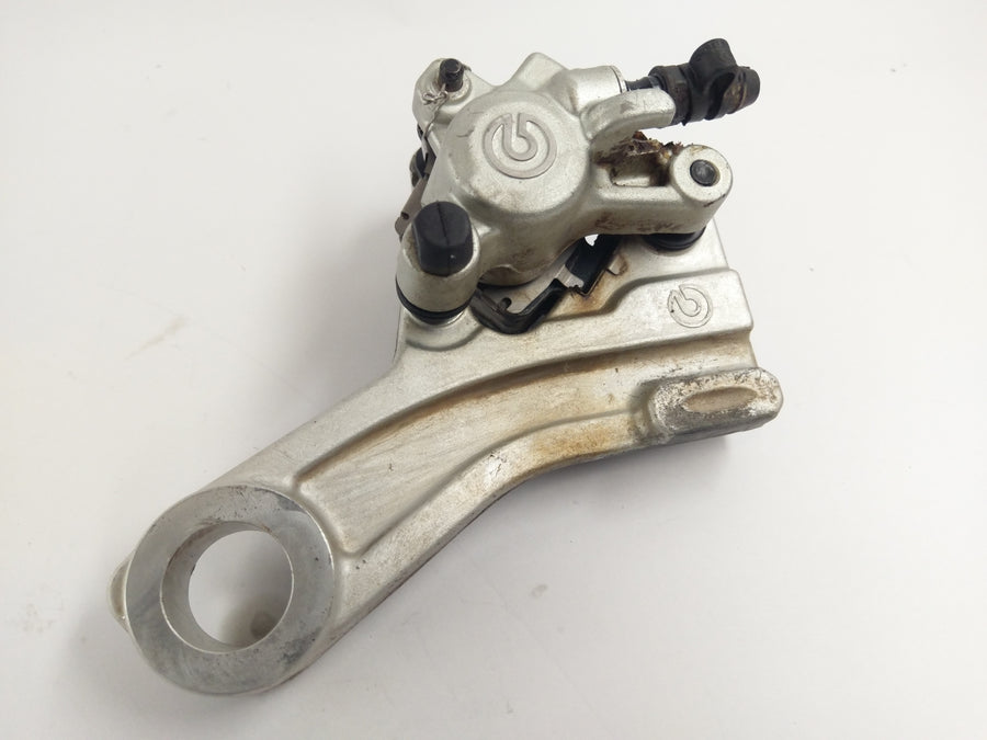 Husqvarna TE 449 A6 [2010] - Bremsekaliper bagpå og bremseanker