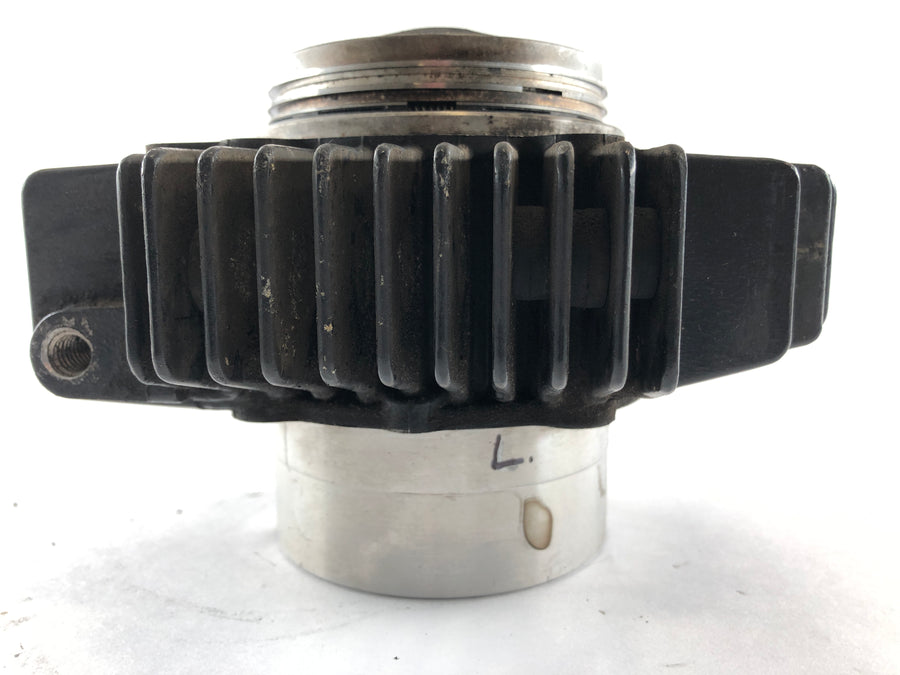 Ducati Paso 750 [1990] - Cylinder med stempler liggende cylinder